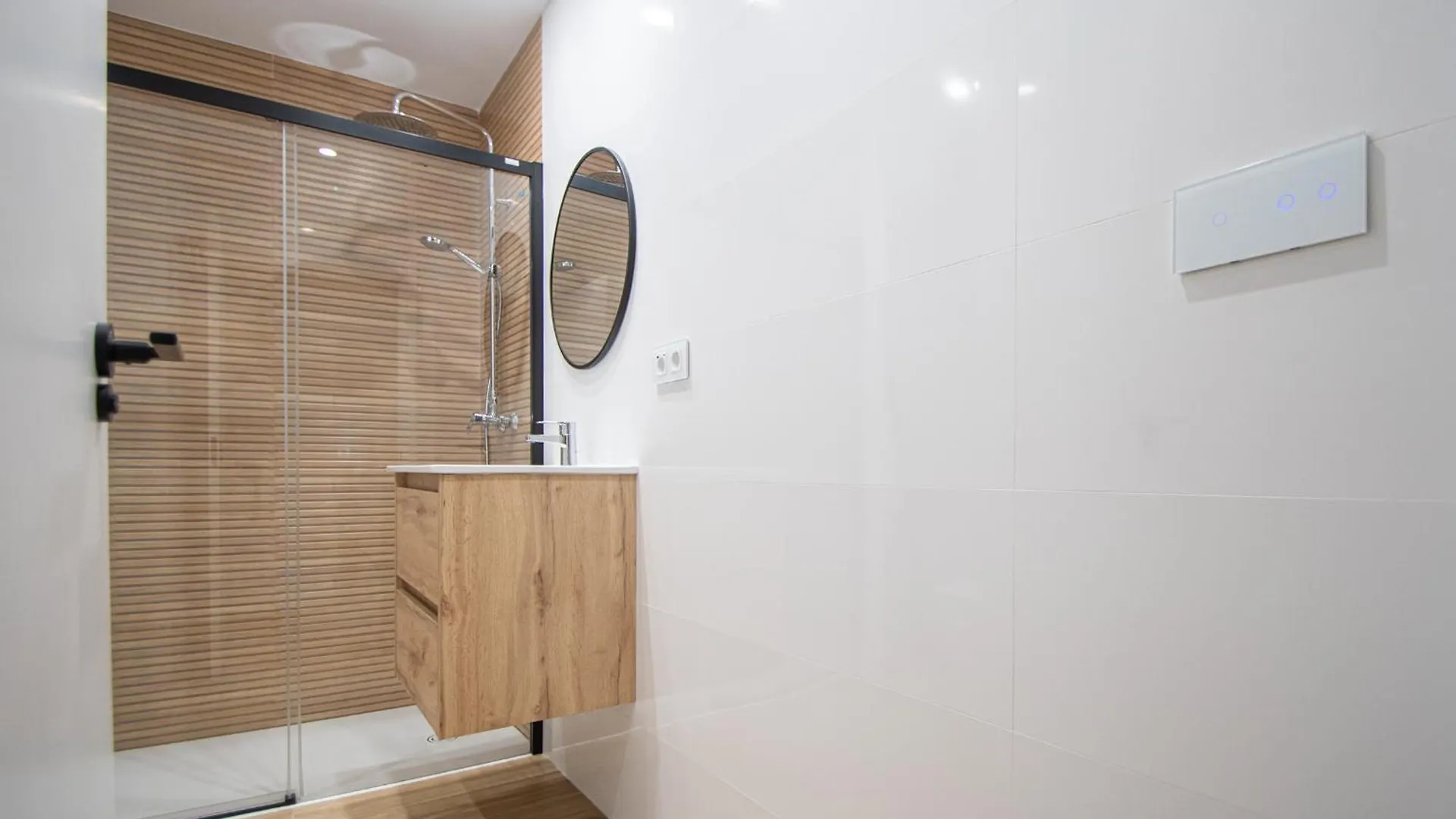 Apartamento La Esfera Gaditana - Confort, Playa Y Parking Cádiz España