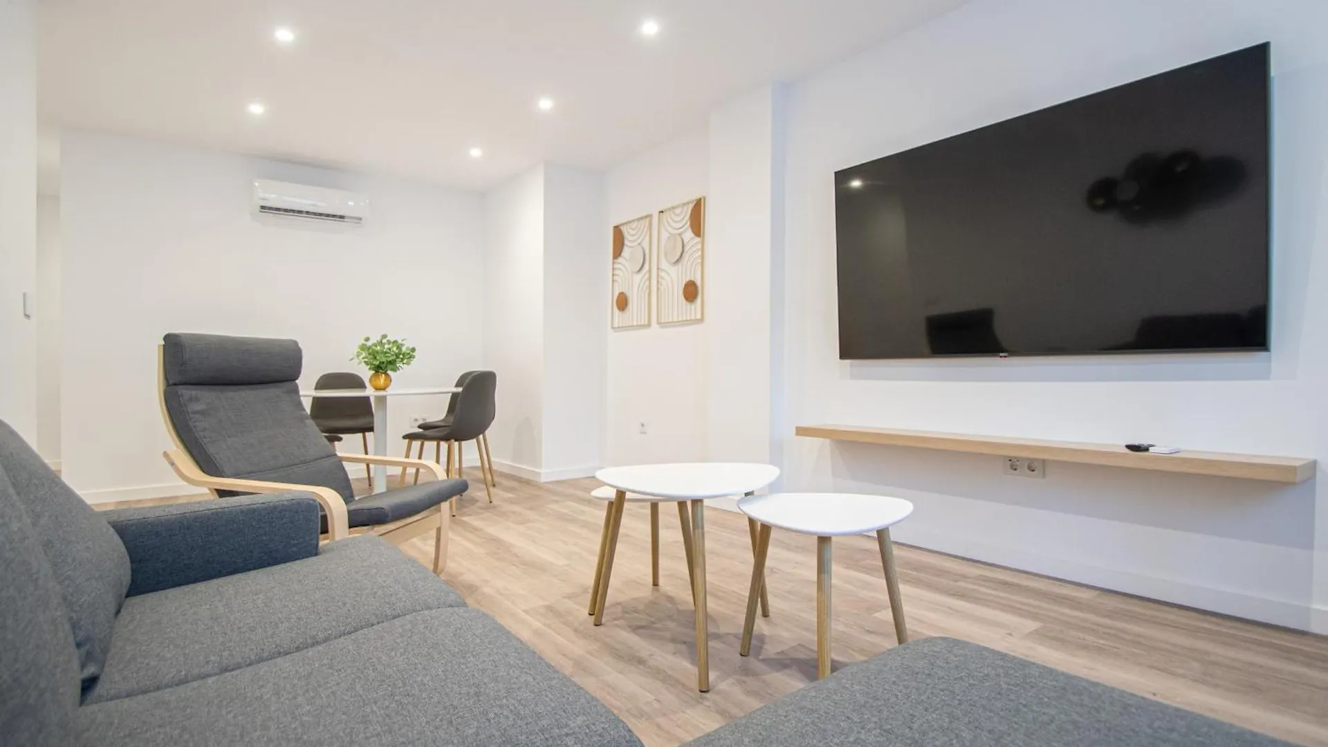 Apartamento La Esfera Gaditana - Confort, Playa Y Parking Cádiz